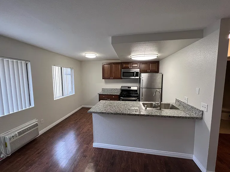 4326 Oregon St #2 — Photo 3