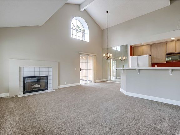 3rd image of 24322 Berrendo APT 6