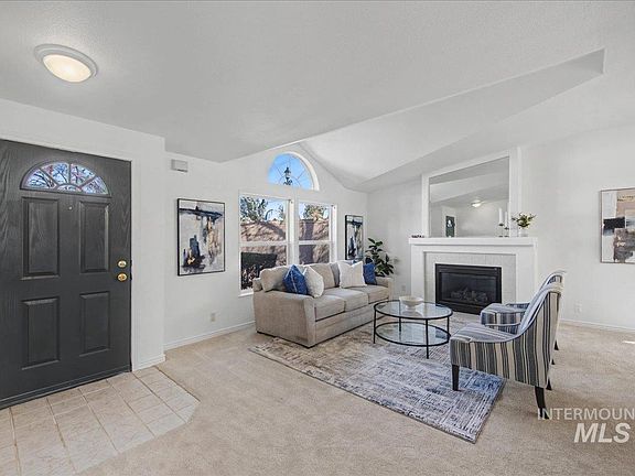 4th image of 421 S Curtis Rd Lot 2