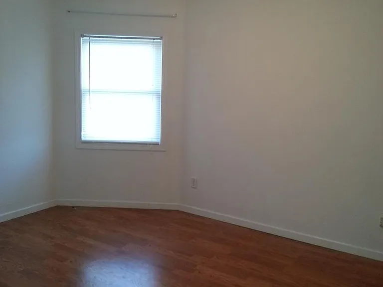 117 S Sargent Ave #6 — Photo 4