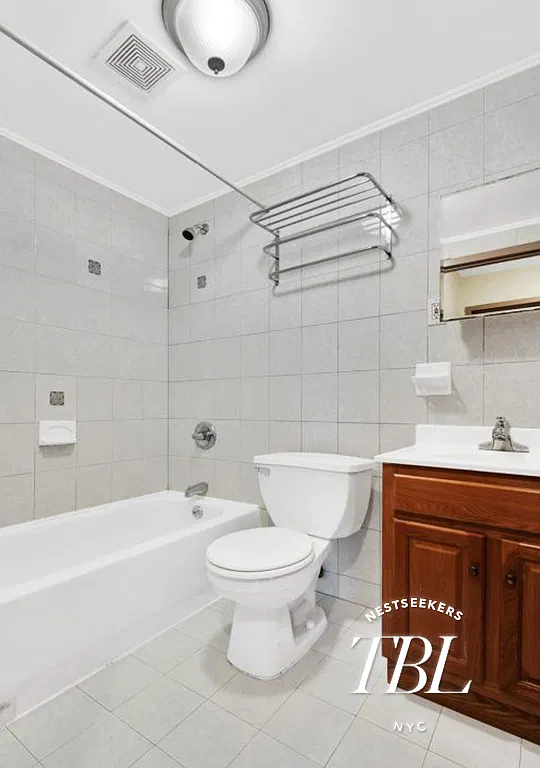 10-43 47th Avenue — Photo 4