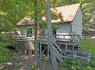 1227 Pocono Mountain Lake Dr, Bushkill, PA 18324