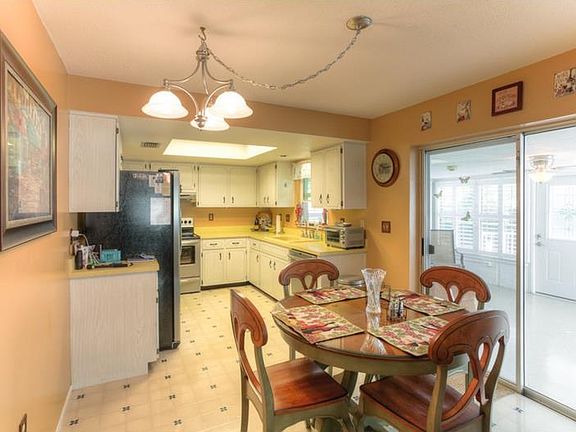5th image of 3350 Sand Key Dr