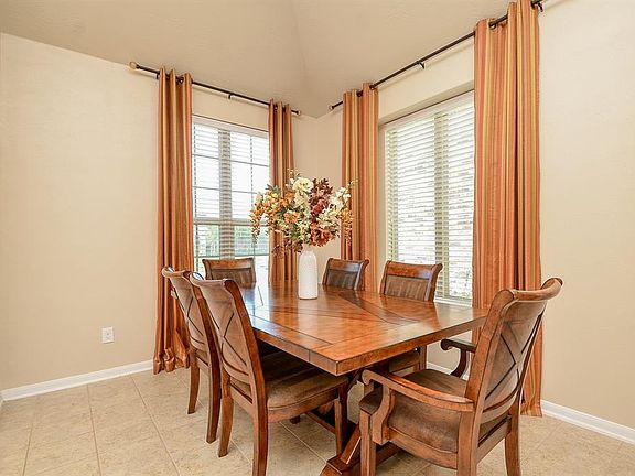 5th image of 3527 Goldleaf Trail Dr