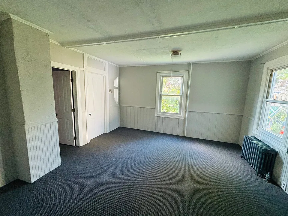 232 Glen Cove Ave