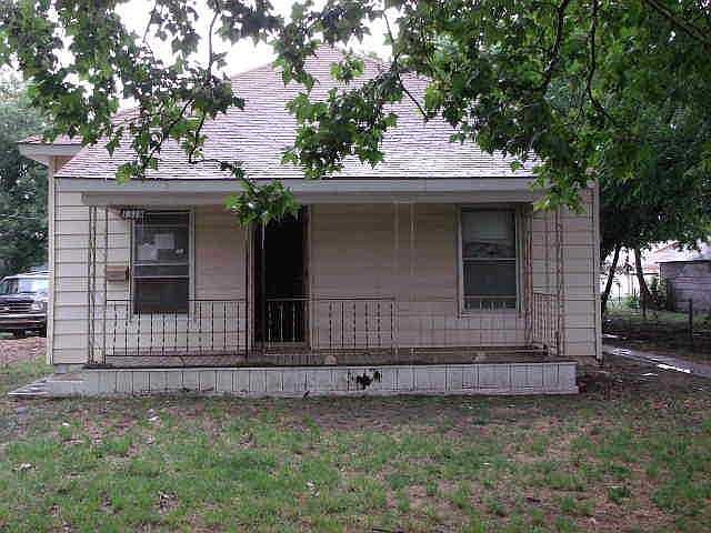 1st image of 1318 W James Ave