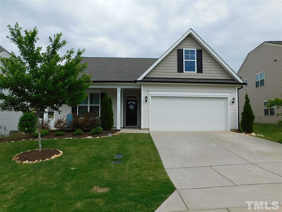 1st image of 32 Wales Dr