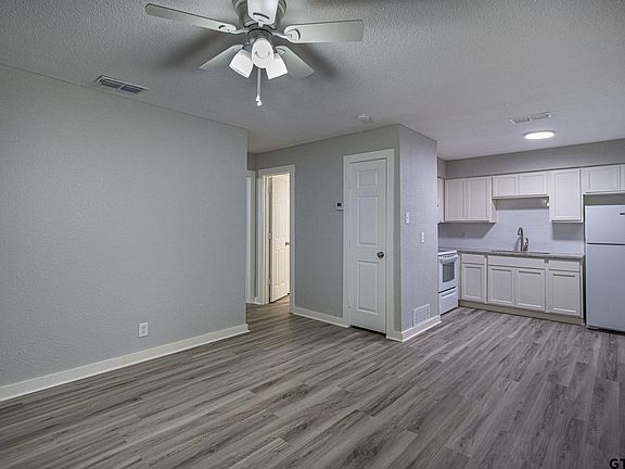 5th image of 9951 FM 346 E