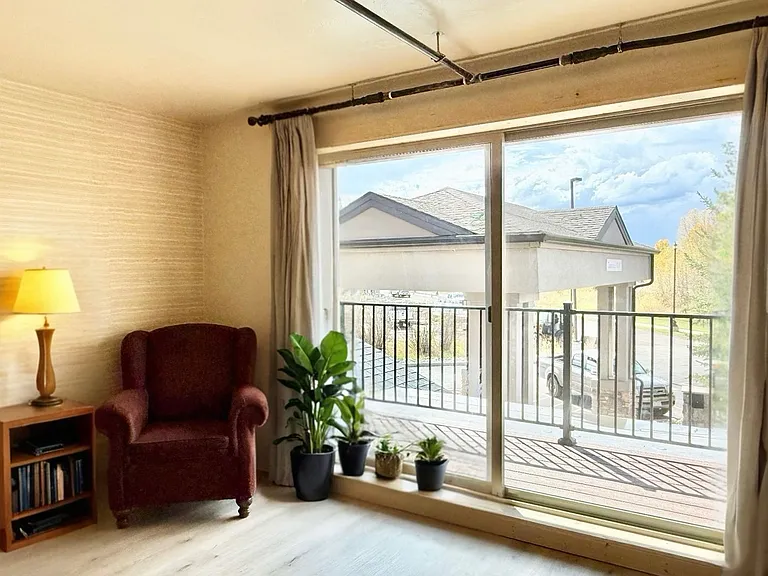 Storm Peak Apartments — Photo 40