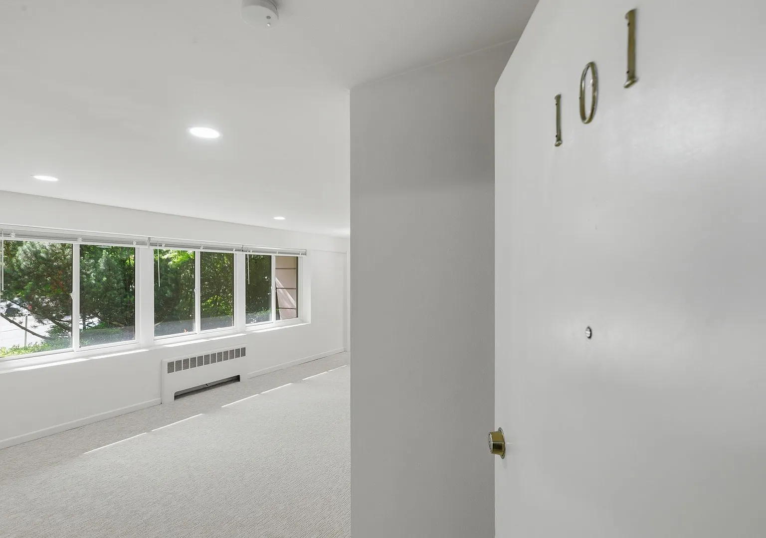 The Highland Arms Apartments — Photo 3