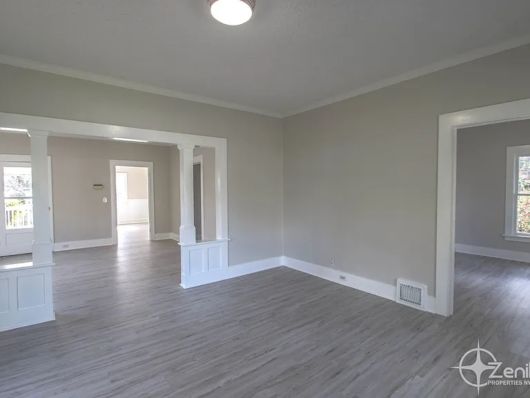 315 W 27th St — Photo 3