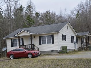 114 E Osborn Rd, Farmville, VA 23901