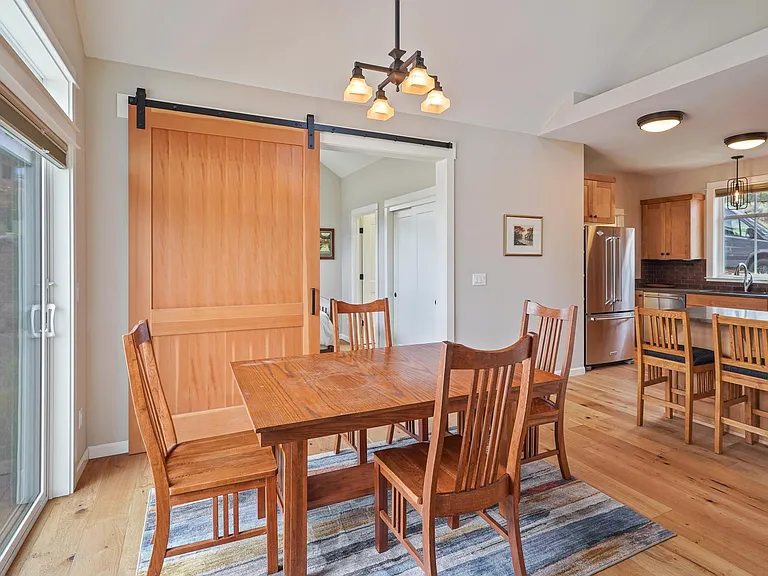 2439 NW Drouillard Ave — Photo 6