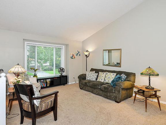 3rd image of 12963 Eagle Bluff Dr