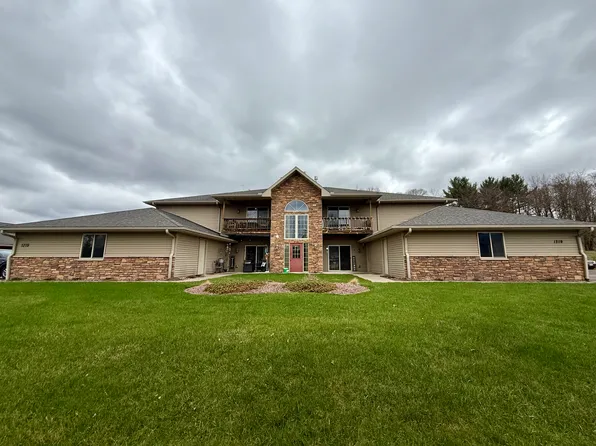 1219 3rd St E #7, Altoona, WI 54720