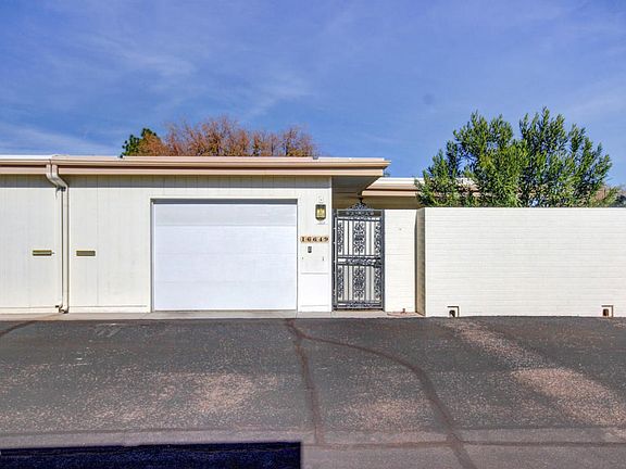 3rd image of 16649 N 103rd Ave