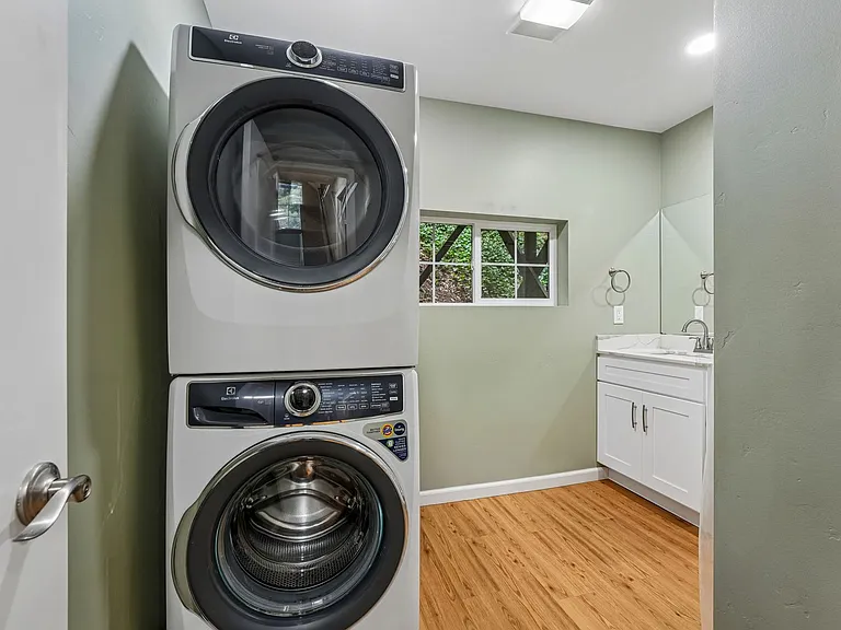 21567 Starrett Hill Dr — Photo 33