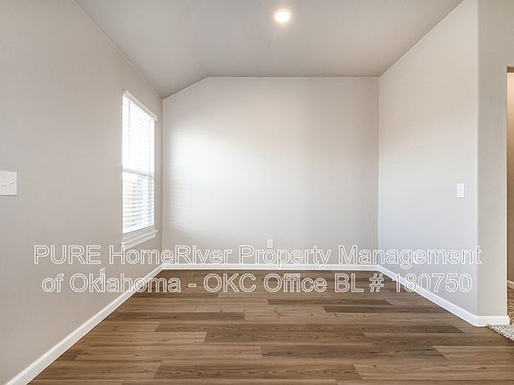 5th image of 1608 Ruby Dr