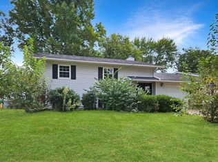 7324 Cartwheel Ln, Hazelwood, MO 63042