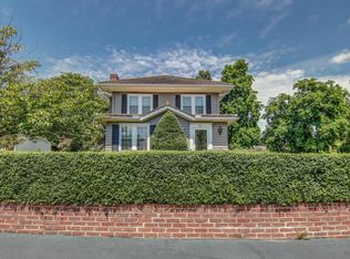 111 E 9th Ave, Johnson City, TN 37601