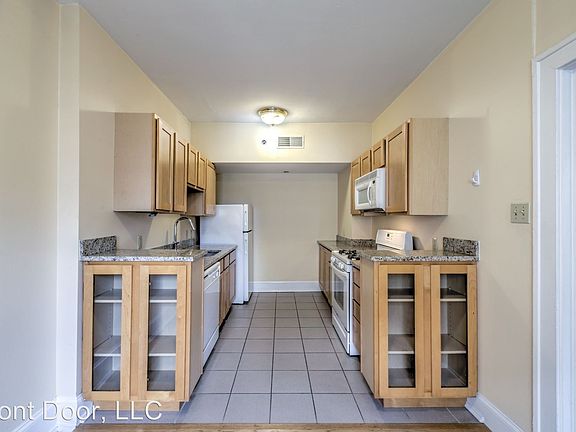 5th image of 4616 Lindell Blvd APT 415