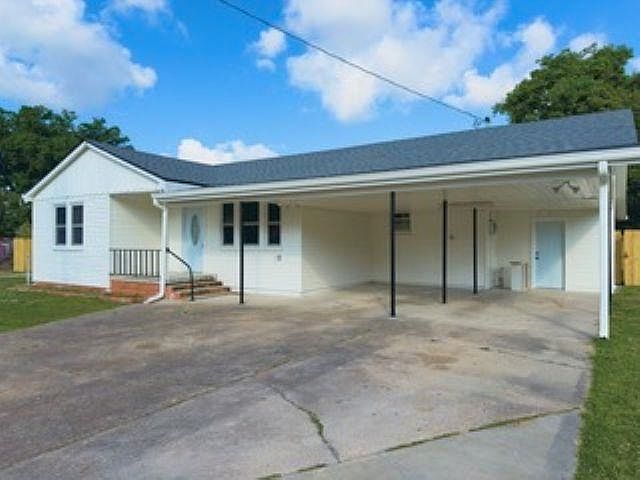 1st image of 230 Morrison Ave