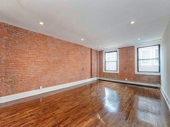 5th image of 120 W 20th St #5E