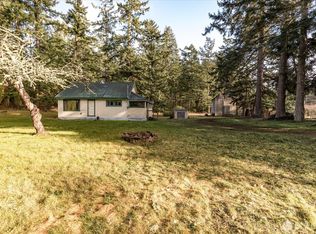 1684 Zylstra Rd, Oak Harbor, WA 98277