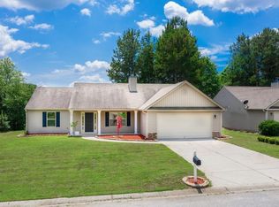 1367 Yorkshire Dr, Winder, GA 30680