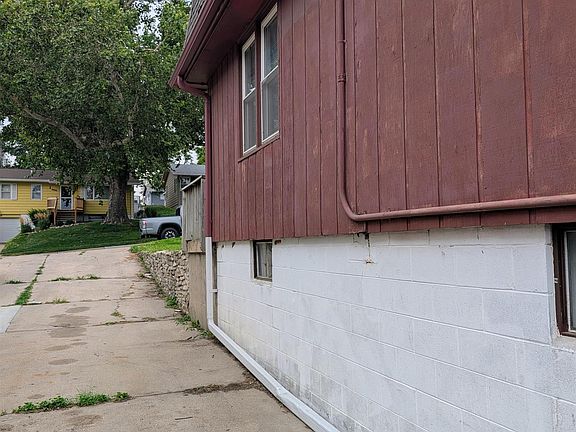 4th image of 4814 Polk St