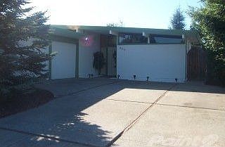 1st image of 956 Crane Ave