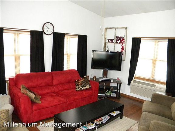 5th image of 2215 Como Ave #2