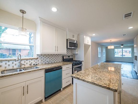 2nd image of 4509 De Kalb Ave