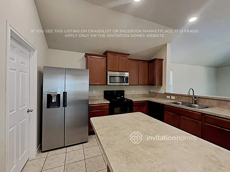 6520 Chalk River Dr — Photo 9