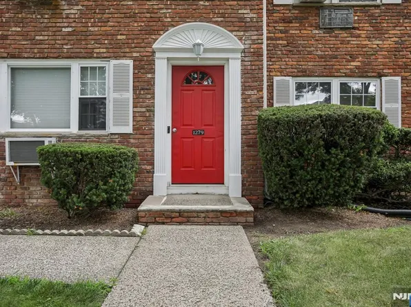 1279 Valley Rd #B, Wayne, NJ 07470