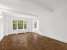 20 W 86th St