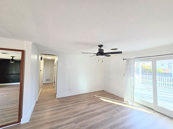 3rd image of 1024 Josephine Cres