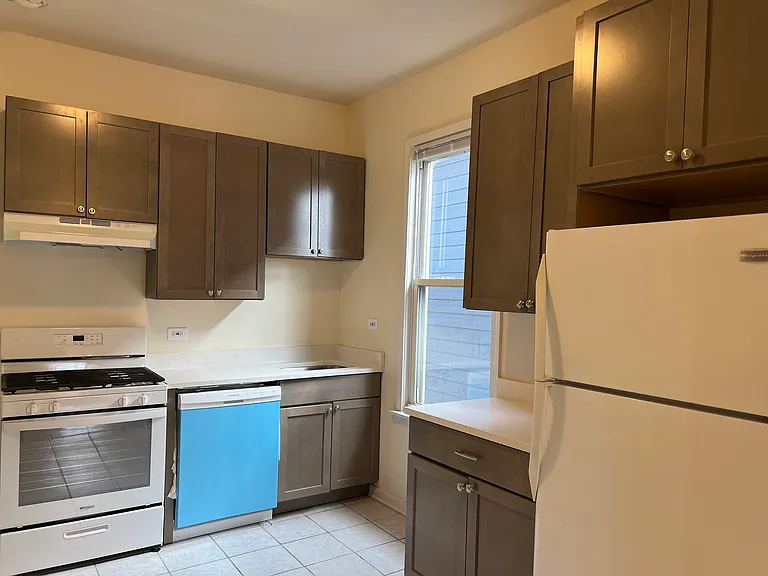 2035 N Albany Ave #1 — Photo 10