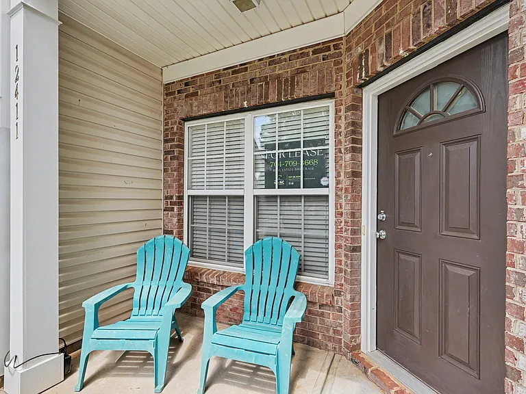12411 Stratfield Place Cir — Photo 15