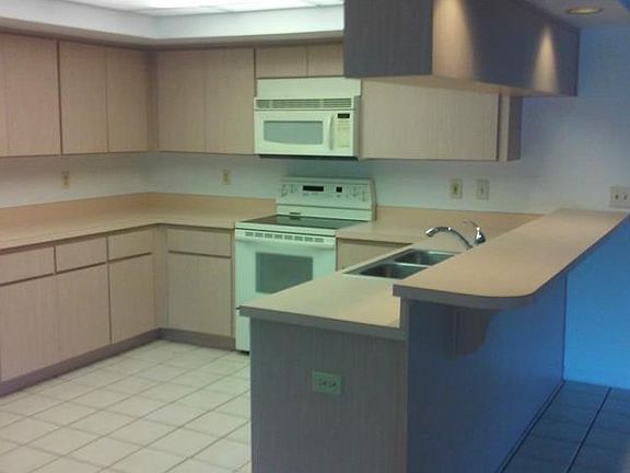 5th image of 5601 Oakridge Dr