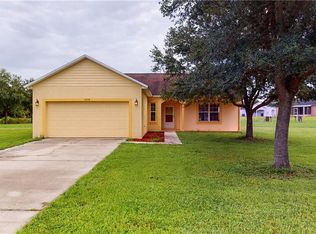 5238 Pancho Villa Ln, Plant City, FL 33566