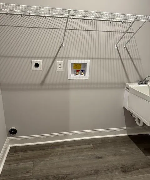 Mustang Cir — Photo 13