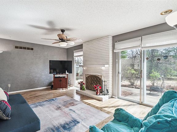 5th image of 1734 Honeybrook Ln