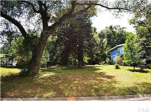 1st image of 4800 Peacock Dr