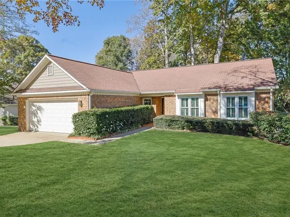 1740 Latour Dr NE, Marietta, GA 30066