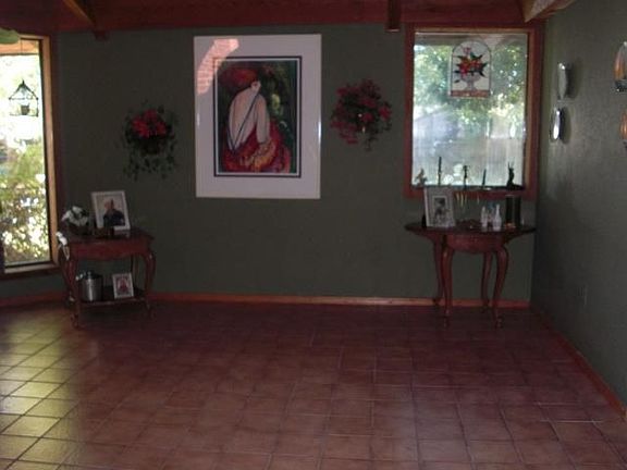 5th image of 1123 NW Oak Ave
