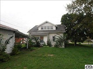 2nd image of 114 S Poplar St