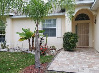 38 Woodbury Dr, Palm Coast, FL 32164
