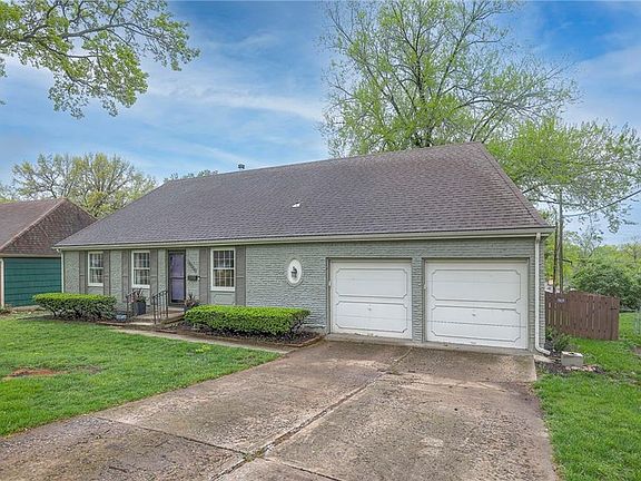 3rd image of 8920 Western Hills Dr