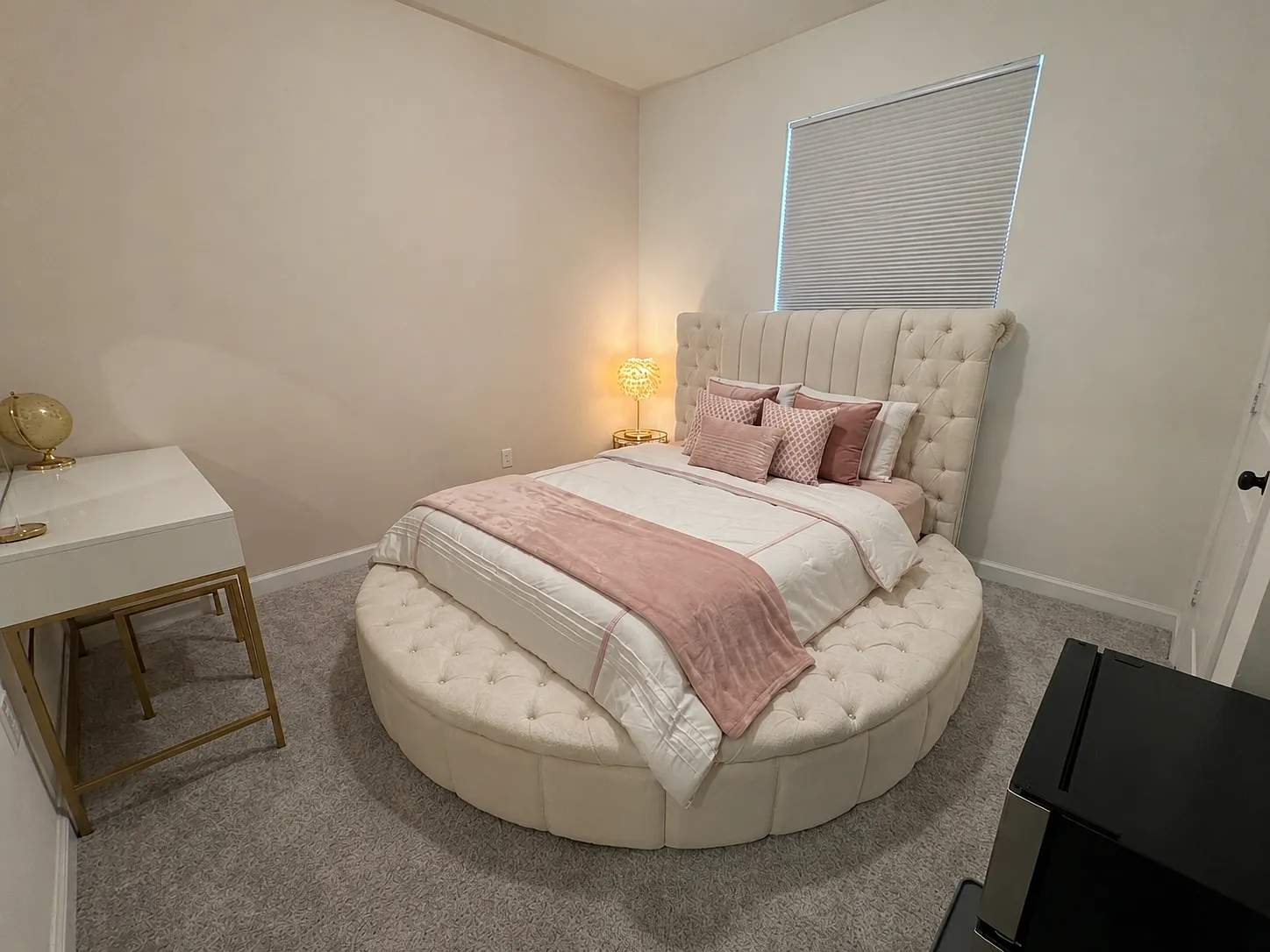3 bed, 1649 sqft, $2,700 — Photo 2